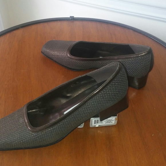 Cara Molina pumps bronze brown 6 1/2 - Picture 2 of 4